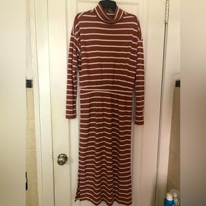 XS Old Navy Mock Neck Dress
